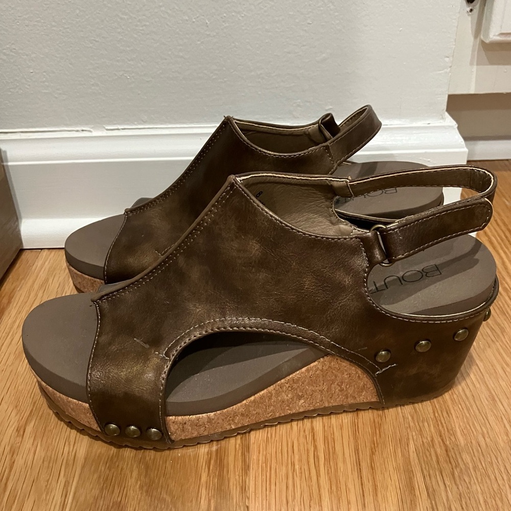 Boutique by Corkys Size 7.5